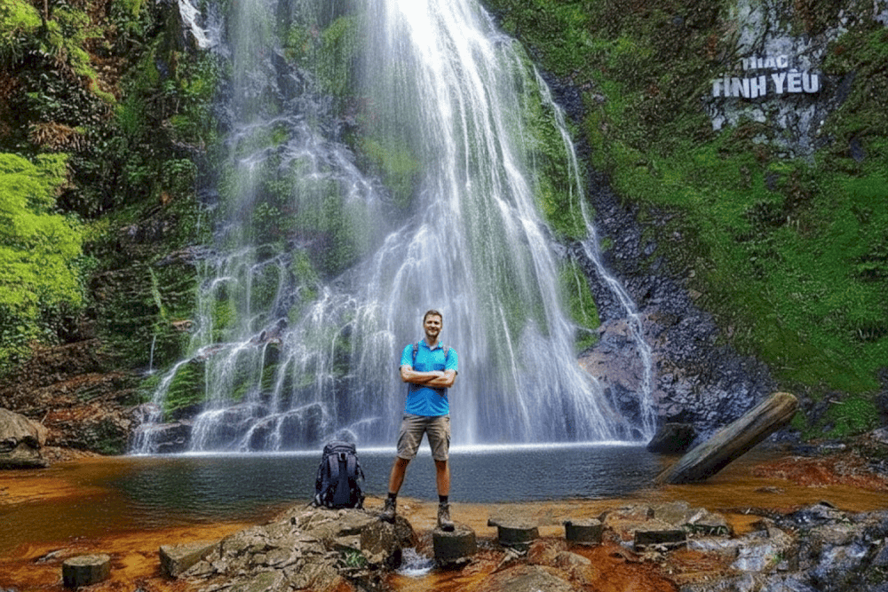 Love Waterfall Sapa is associated with a touchable fairy tale about love between humans and fairies